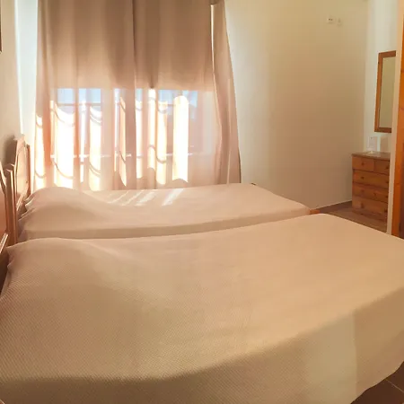 Residencias Varadouro Panzió *