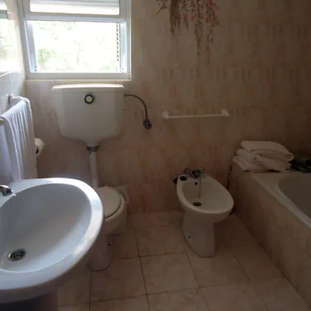 Residencias Varadouro Bed & Breakfast *