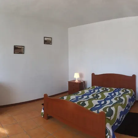 Residencias Varadouro Bed & Breakfast *